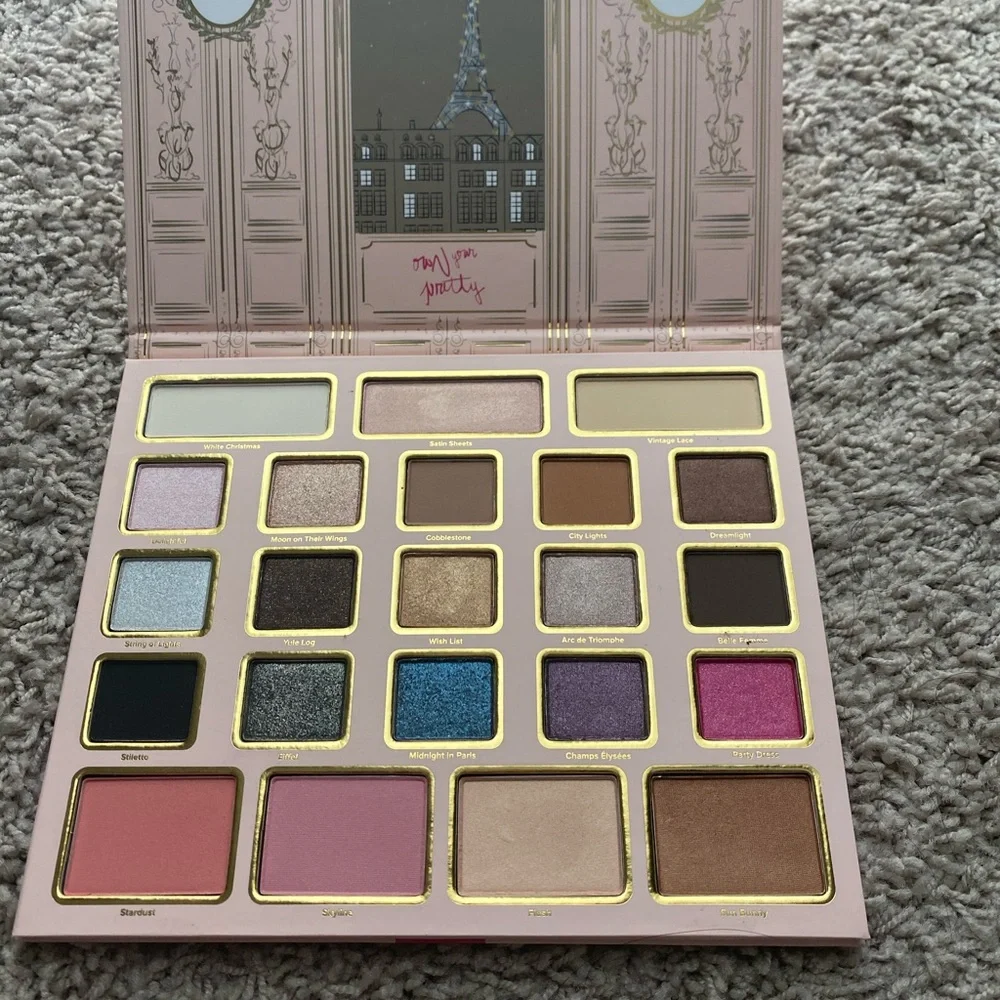 Too Faced Le Grand Palais Eyeshadow Palette - Picture 3 of 4